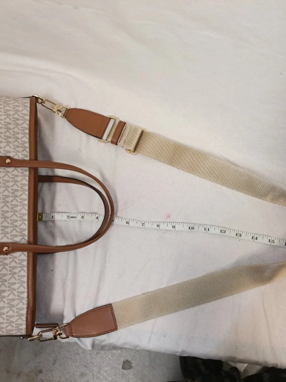 Michael Kors Beck Signature Handbag